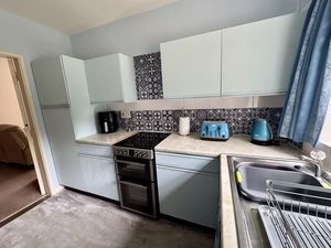 Kitchen- click for photo gallery